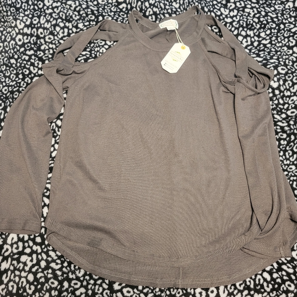 Sweatshirt with open shoulder criss cross